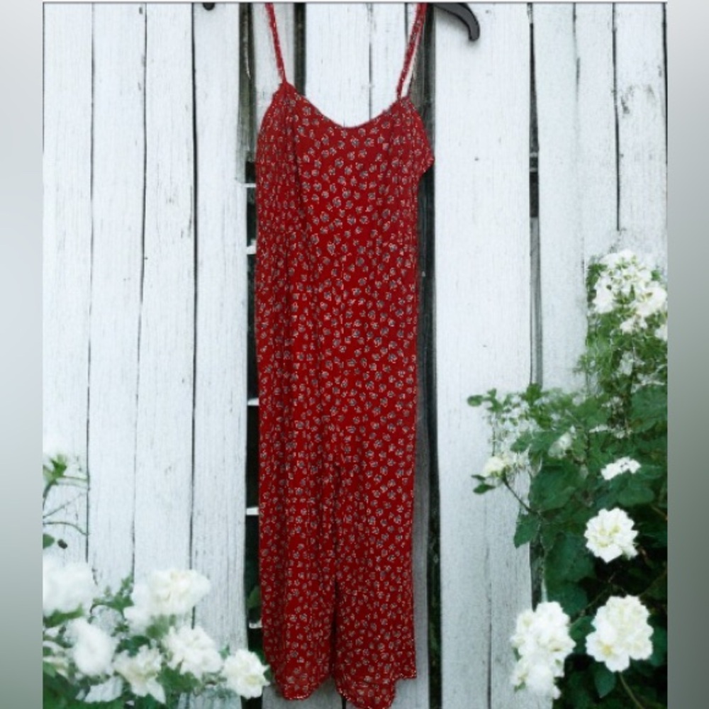 Patrons of Peace Red Floral Jumpsuit 38” Long side pockets. Never worn NWOT.